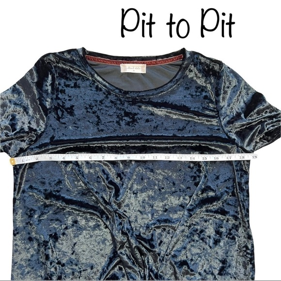 Altar’d State Crushed Velvet Soft Front Knot Long Sleeve Shirt Size Medium - Picture 9 of 14